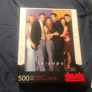 500 Piece Friends Jigsaw Puzzle